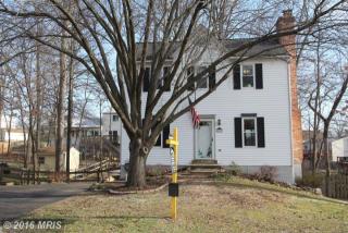 4533 Samuels Pine Rd, Fairfax, VA 20151-1418