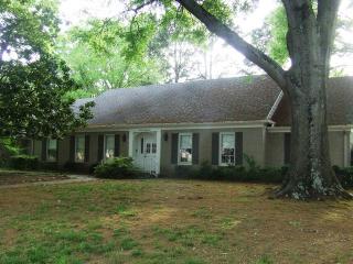 1485 Kirby Pkwy, Memphis, TN 38120-3454