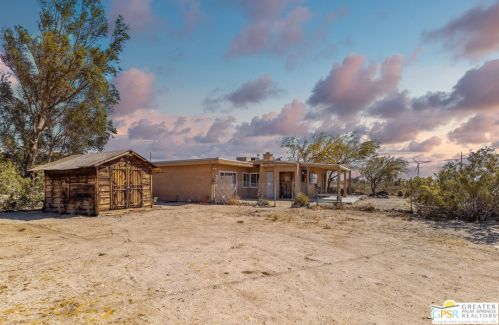 15234 Painted Hills Rd, Cabazon, CA 92282-2902