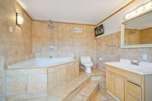 6218 Lilac Dr, Minneapolis MN  55430-2249 exterior