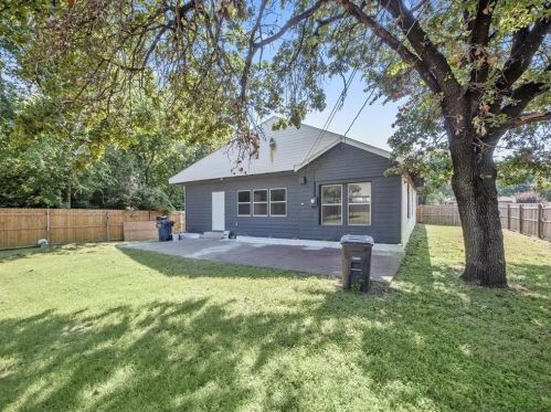 2608 Marlin St, Fort Worth TX  76105-4440 exterior