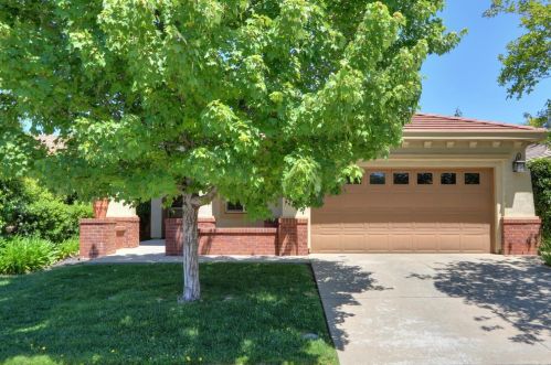 484 Lone Spur Dr, Folsom, CA 95630-6173