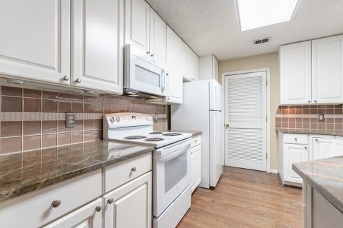 715 Mcgill Park Ave, Atlanta GA  30312-1274 exterior