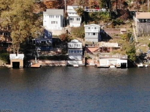 225 Lakeside Blvd, Hopatcong, NJ 07843-1619