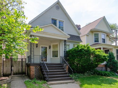 3619 Hamilton Ave, Chicago, IL 60618-4914