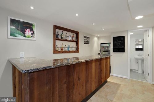 10006 Markham St, Silver Spring MD 20901-2233 exterior