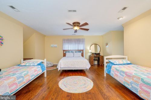 874 Pheasant Hill Rd, Summit Point WV  25446-3634 exterior