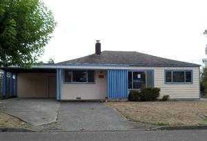 1006 Myrtle St, Coquille, OR 97423-1146