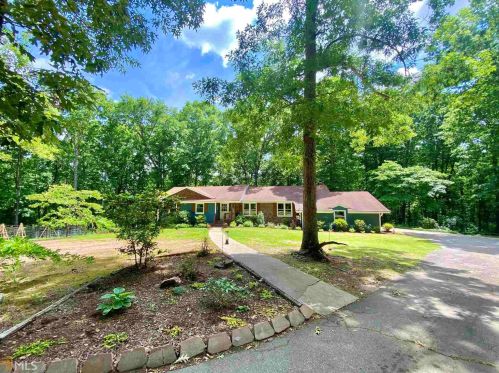 30 Rolling Rd, Social Circle, GA 30025-5309