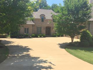 135 Autumn Hls, Tupelo, MS 38801-8027