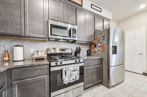 513 6th St, Morgans Point TX  77571-4910 exterior