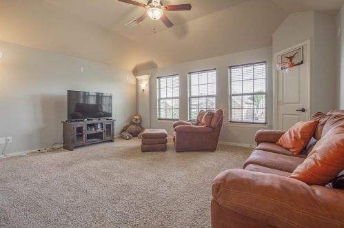 401 Perkins, Argyle TX 76226-5571 exterior