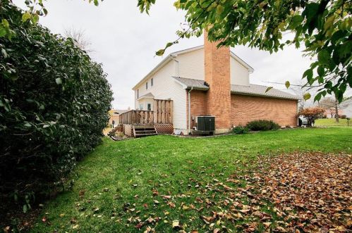 11 Heather Ridge Ct, Miami OH  45056-9502 exterior