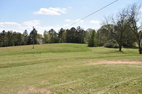 100 Oglesby Bridge Rd, Conyers GA  30094-4136 exterior