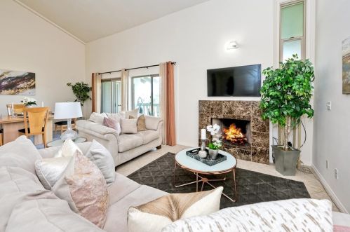 12088 Caminito Campana, San Diego, CA 92128-2014