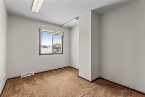 463 Dorland Ct, Saint Paul MN  55119-5503 exterior