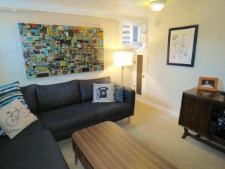 712 Lincoln St, Denver CO  80209-4024 exterior