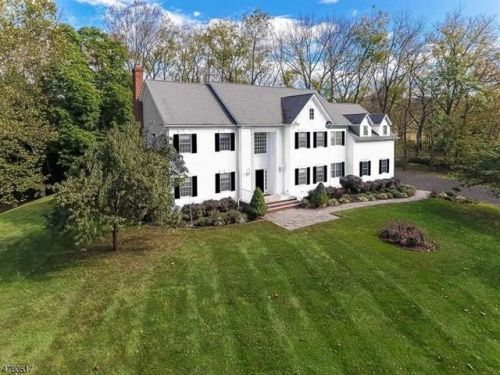 100 Main St, Peapack, NJ 07977