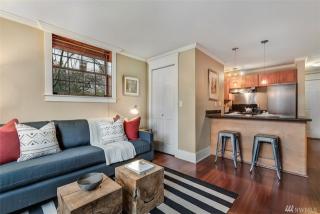 217 17th Ave, Seattle WA  98112-5228 exterior