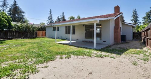 2021 Rochelle Ave, Turlock CA  95382-1666 exterior