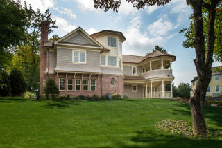 6 Lita Dr, Greenwich, CT 06830-4715