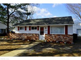 1913 Kensington Dr, Hampton, VA 23663-1249