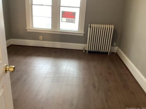 25 Dwight St, New Britain CT  06051-2314 exterior