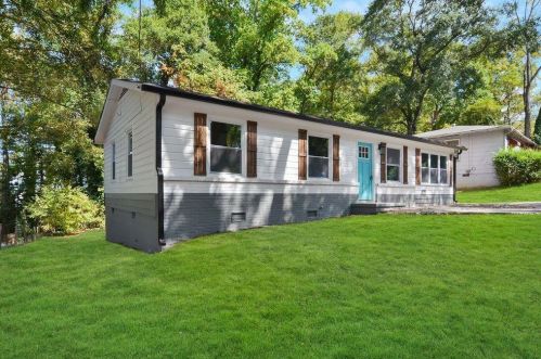 2801 Browntown Rd, Atlanta, GA 30318-3335