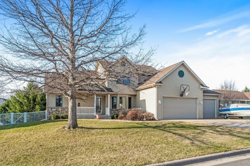 1833 14th St, Hastings, MN 55033-8522