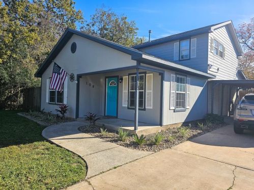 108 Oriole Ln, Angleton TX  77515-3825 exterior