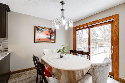 3925 Highland Dr, Saint Paul MN  55126-7015 exterior