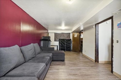 3103 Zion St, Aurora CO  80011-2207 exterior