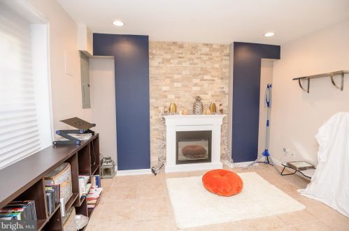 1009 Rosemere Ave, Silver Spring MD 20904-3007 exterior