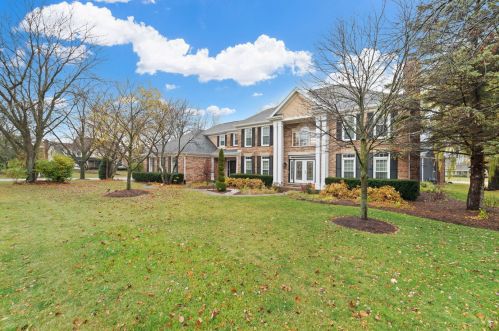 36385 Field View Dr, Gurnee, IL 60031-1677