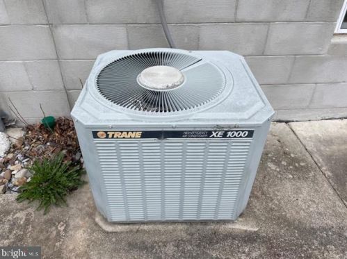 3392 Petersburg Pike, Franklin WV 26807-5635 exterior