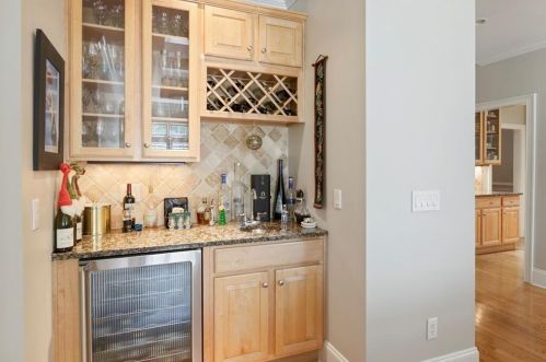 2527 Brookline Cir, Atlanta GA  30319-3690 exterior