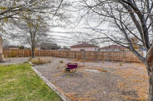 516 Archer Dr, Pueblo CO  81007-3637 exterior