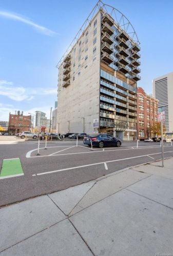 2020 Arapahoe St, Denver CO  80205-1063 exterior