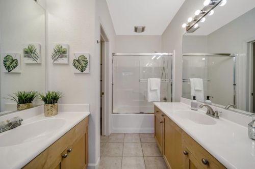 333 Celebration Dr, Milpitas CA 95035-8765 exterior