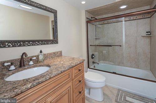 54 Ettl Cir, Princeton NJ  08540-2327 exterior