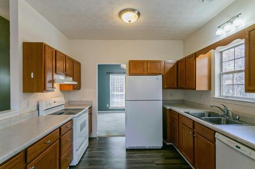 219 Hemlock Dr, Stockbridge GA  30281-2330 exterior