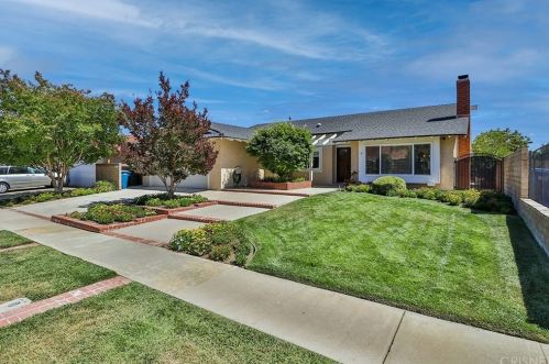 4042 Tempe Ct, Simi Valley, CA 93063-1171