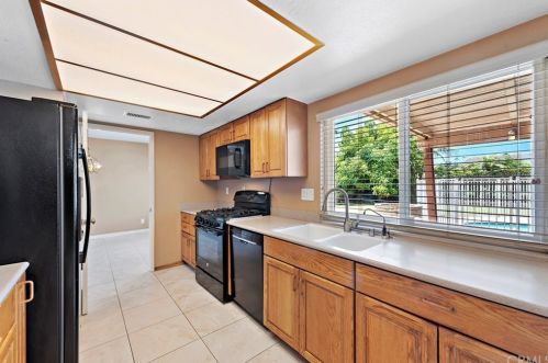 7301 Paseo Laredo, Anaheim CA  92808-1053 exterior