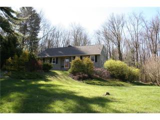 108 Mountain Rd, Collinsville, CT 06019-2140
