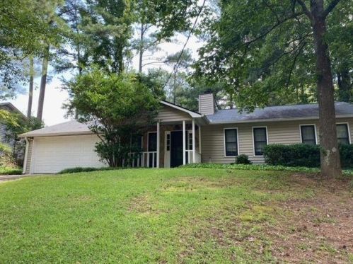 2587 Scalpem Ct, Duluth, GA 30096-4289