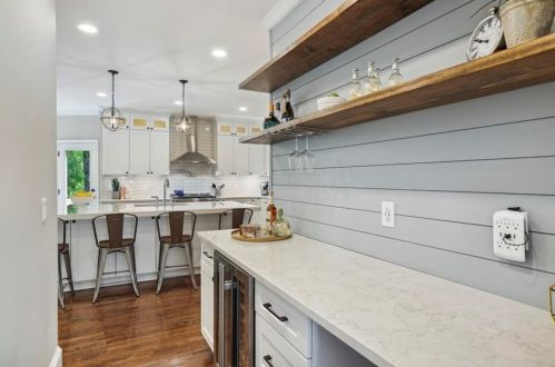 280 Cameron Ridge Dr, Atlanta GA  30328-4709 exterior