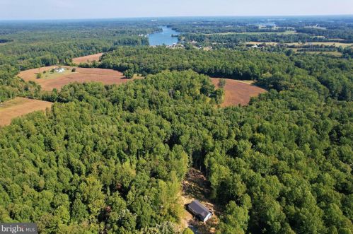224 Gill Ln, Mineral, VA 23117-4465