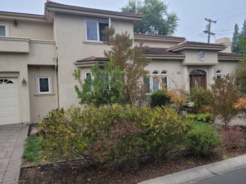 186 Monroe Dr, Palo Alto, CA 94306-4415
