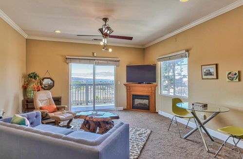 1312 Flores St, Seaside CA exterior