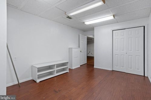 23 Grant Way, Princeton NJ  08540-1667 exterior